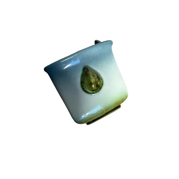 Vintage Hull Shelf Planter - Picture 3 of 7